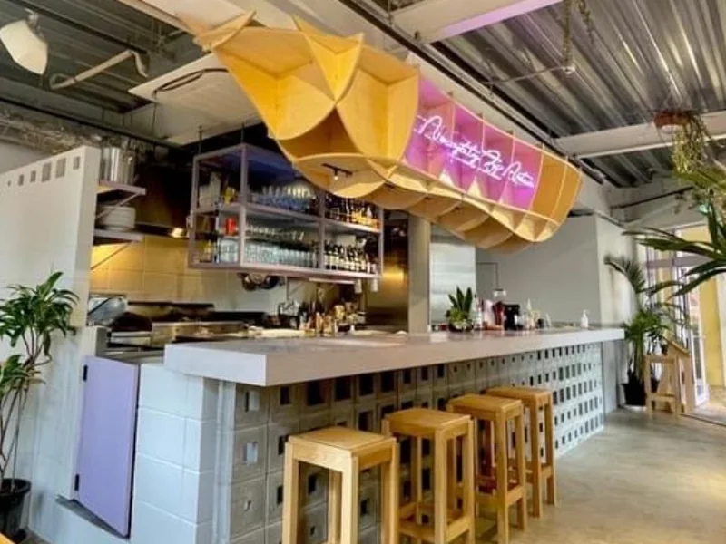 Naughty By Nature の店内